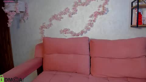 Snapshot of sabrina_moun chatting on September 16, 12:22 am sabrina_moun online show from September 16, 12:22 am