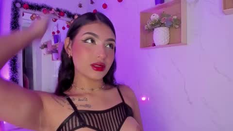 mariana  online show from November 30, 6:39 am