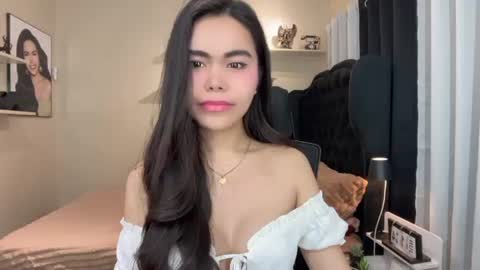 Snapshot of sabrinamadonna54 chatting on June 18, 9:47 am sabrinamadonna54 online show from June 18, 9:47 am