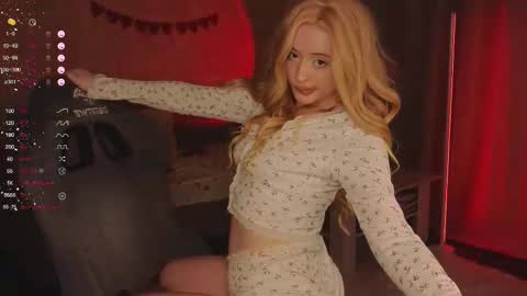 Snapshot of sabrinarider chatting on December 22, 5:21 pm Hello im Sabrina online show from December 22, 5:21 pm