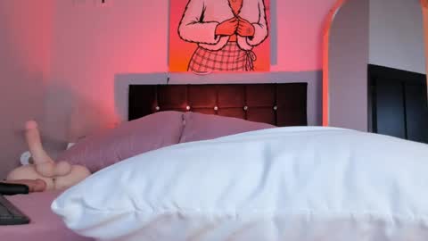 sabrinna online show from April 25, 1:41 pm