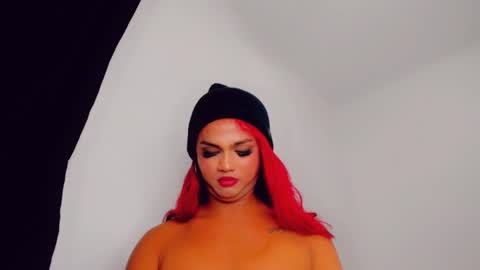 Snapshot of sacha_candy chatting on December 12, 11:25 pm Sacha online show from December 12, 11:25 pm