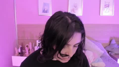 Ig  online show from February 28, 11:47 am