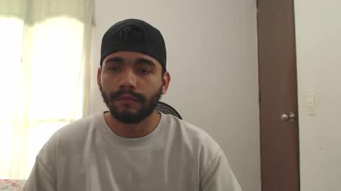 Snapshot of sack_rojas chatting on October 7, 8:39 pm Sack online show from October 7, 8:39 pm