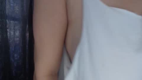 sacrletardiente online show from April 4, 12:24 pm