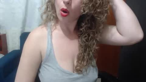 sacrletardiente online show from April 9, 2:00 pm