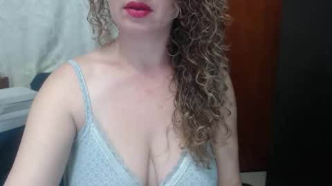 sacrletardiente online show from April 14, 12:33 pm