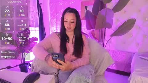 Snapshot of sadashi_moon chatting on February 1, 3:30 am online show from February 1, 3:30 am