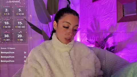 Snapshot of sadashi_moon chatting on February 16, 7:04 am online show from February 16, 7:04 am