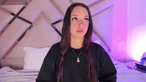 Snapshot of sadashi_moon chatting on November 5, 8:47 am online show from November 5, 8:47 am