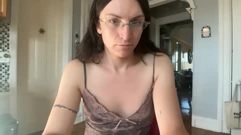 Snapshot of sadie_stars chatting on October 9, 1:42 pm Sadie online show from October 9, 1:42 pm