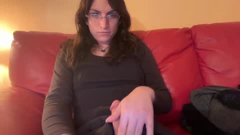 Snapshot of sadie_stars chatting on November 6, 2:01 am Sadie online show from November 6, 2:01 am