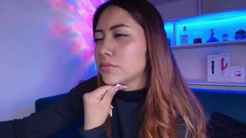 Snapshot of saelivrae chatting on October 30, 7:25 pm Cami online show from October 30, 7:25 pm