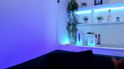 Snapshot of saelivrae chatting on February 27, 7:58 pm Cami online show from February 27, 7:58 pm