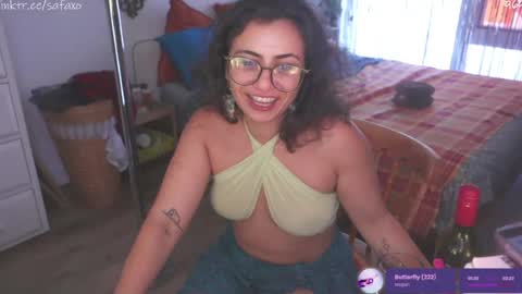 Snapshot of safaeri chatting on June 30, 9:05 pm Safa online show from June 30, 9:05 pm