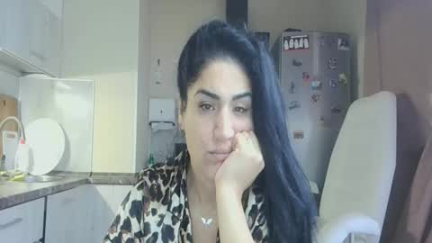 Queen online show from November 10, 10:47 am