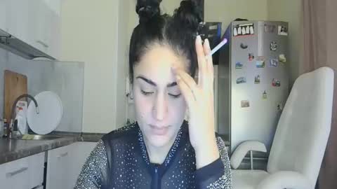 Queen online show from November 20, 9:42 am