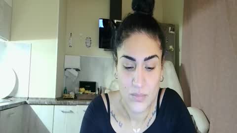 Queen online show from November 24, 3:01 pm