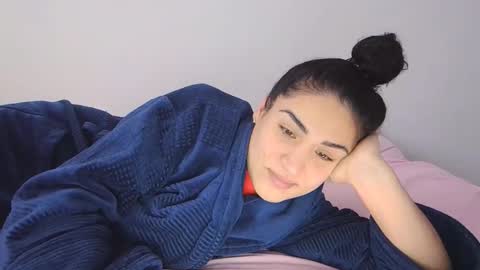 Queen online show from December 15, 8:51 am