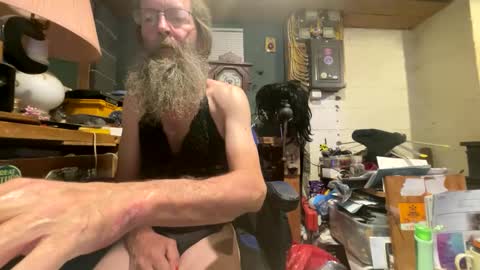 Snapshot of safety_fist chatting on February 2, 9:51 am safety_fist online show from February 2, 9:51 am