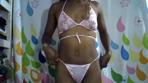 Snapshot of safira19 chatting on October 2, 2:24 pm safira19 online show from October 2, 2:24 pm