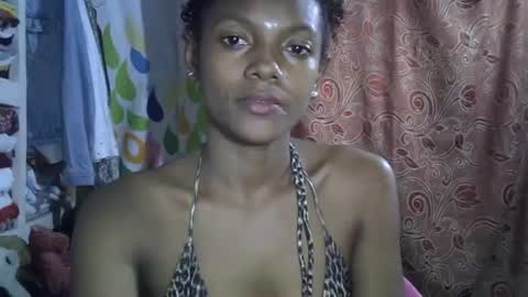 Snapshot of safira19 chatting on October 9, 9:57 pm safira19 online show from October 9, 9:57 pm
