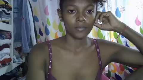 Snapshot of safira19 chatting on October 11, 6:56 am safira19 online show from October 11, 6:56 am