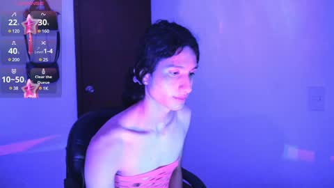 Snapshot of safiro_queen chatting on February 22, 1:33 am Safiro Queen online show from February 22, 1:33 am