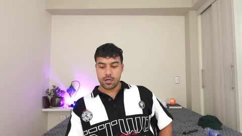 Sag online show from February 28, 8:32 pm