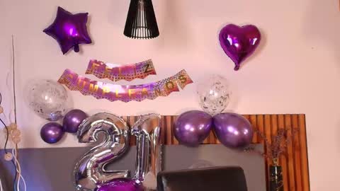 Snapshot of sagirabelle chatting on November 29, 6:22 pm Sagira Belle online show from November 29, 6:22 pm