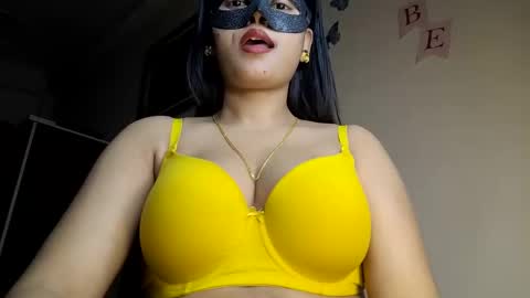 Queen Archana online show from February 5, 7:53 pm