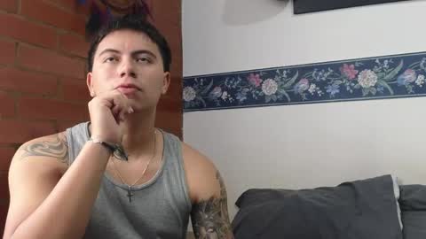Snapshot of sahara_n_thiago chatting on May 12, 12:13 pm Sahara y Thiago online show from May 12, 12:13 pm