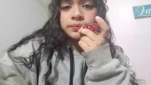 sara online show from February 25, 4:55 am