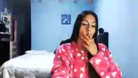 Snapshot of sahotlove1 chatting on July 3, 3:02 am Karina online show from July 3, 3:02 am