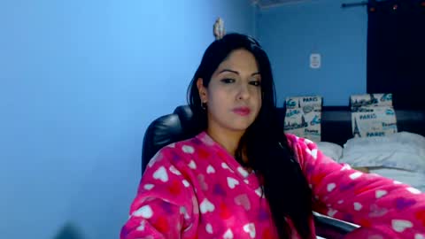 Snapshot of sahotlove1 chatting on July 15, 2:50 am Karina online show from July 15, 2:50 am