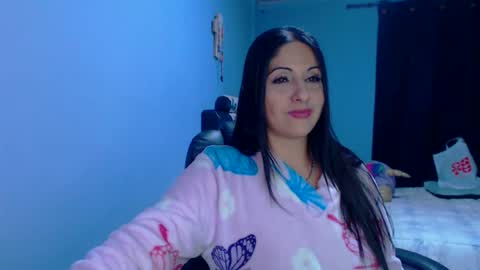 Snapshot of sahotlove1 chatting on July 29, 3:15 am Karina online show from July 29, 3:15 am