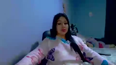 Snapshot of sahotlove1 chatting on August 1, 4:56 am Karina online show from August 1, 4:56 am