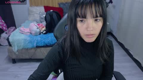 Snapshot of sailor_moon07 chatting on October 12, 4:44 am sailor online show from October 12, 4:44 am