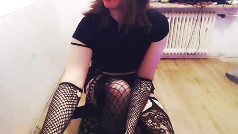 Angel Dust online show from February 7, 9:24 am