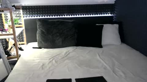 sailormoon40 online show from February 27, 6:02 am