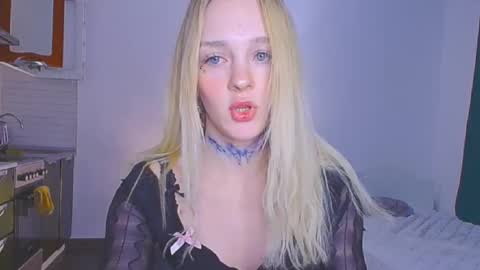 Sofia online show from April 20, 11:39 pm