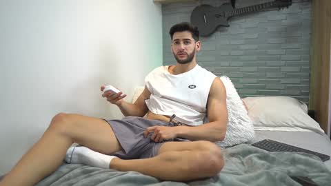 saimon  online show from January 11, 6:33 pm