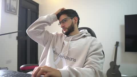 saimon  online show from April 17, 1:47 pm