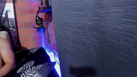 sainix_ online show from January 10, 2:25 am