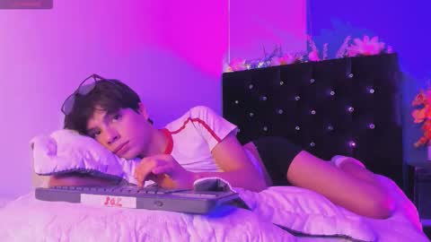 Santi online show from March 18, 12:52 pm