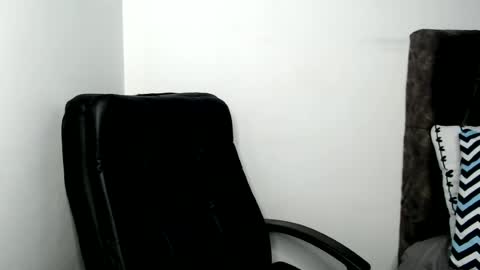 Snapshot of sakhmett1 chatting on June 12, 3:05 am Sarah online show from June 12, 3:05 am