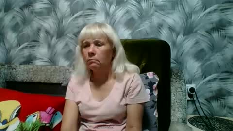 Snapshot of sakura_blonde chatting on October 8, 7:28 am sakura_blonde online show from October 8, 7:28 am