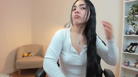 Sakura Harper online show from February 19, 6:00 am