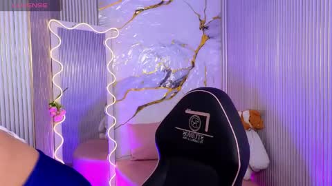  sakura  online show from April 22, 3:31 am