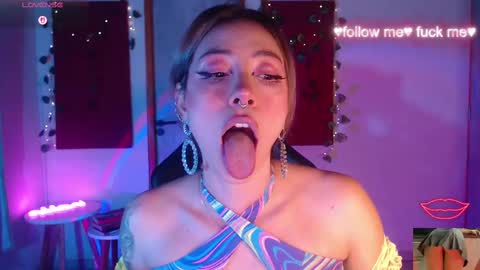 Sakura online show from October 19, 3:07 am